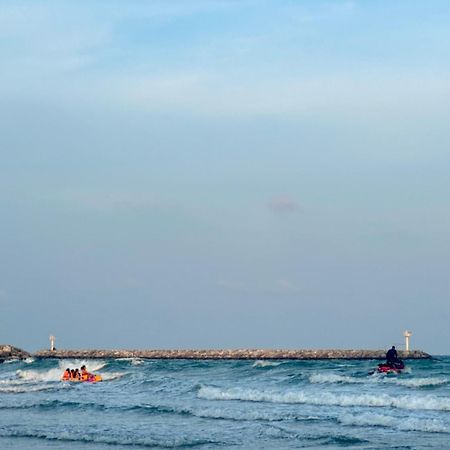 Sea&Mountain View,5 Mins Walk To Famous Beach With King Size Bed Hua Hin Exterior photo