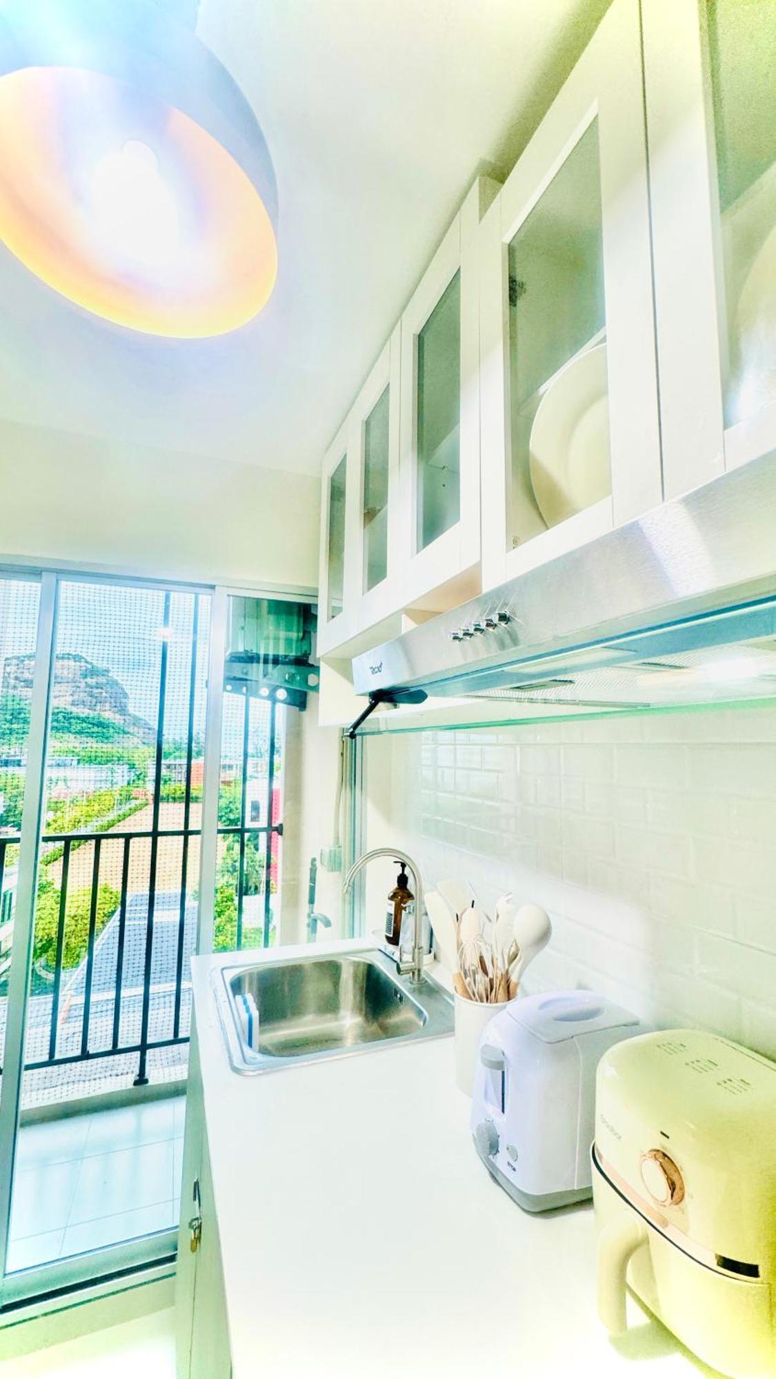 Sea&Mountain View,5 Mins Walk To Famous Beach With King Size Bed Hua Hin Exterior photo