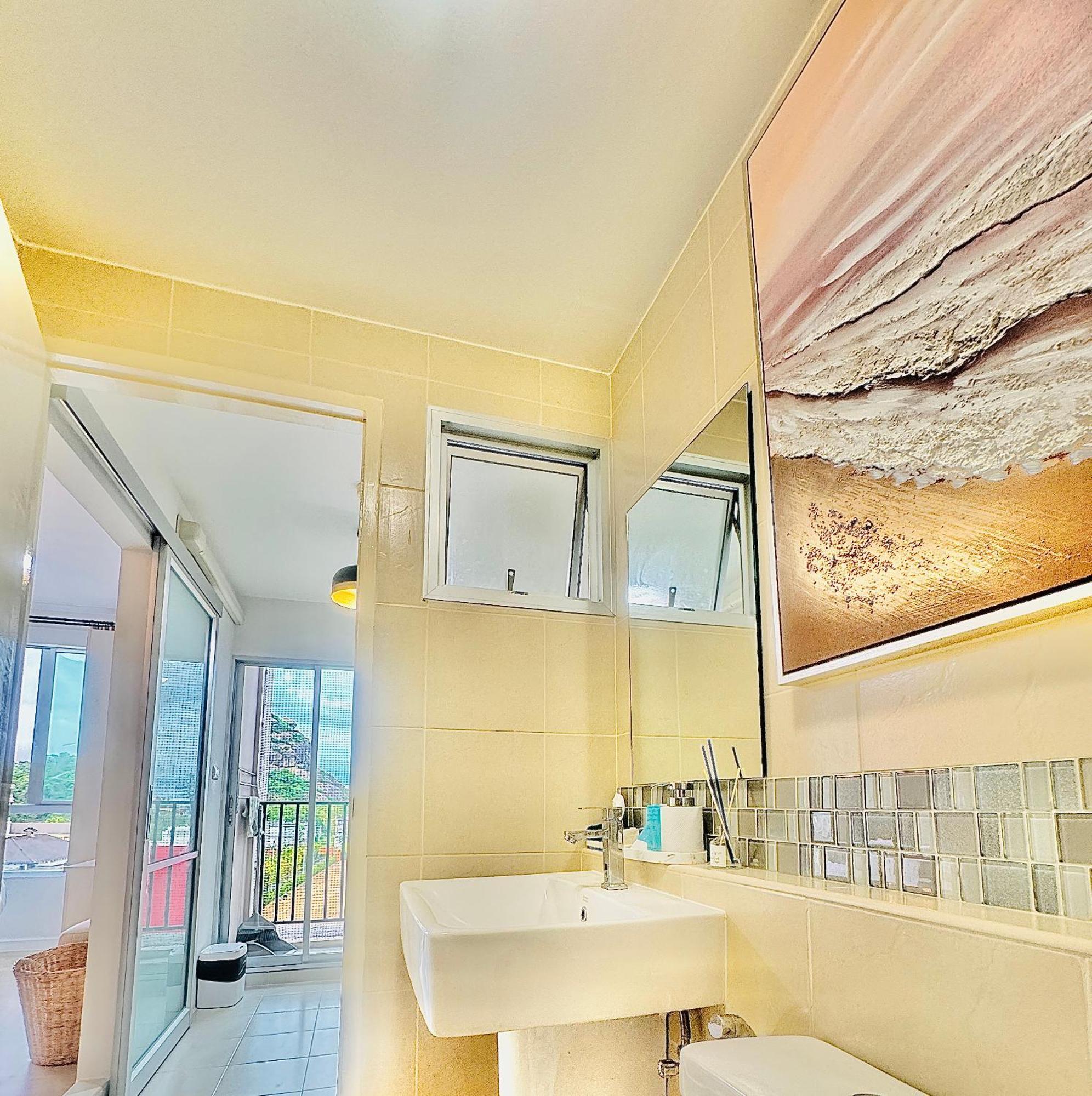 Sea&Mountain View,5 Mins Walk To Famous Beach With King Size Bed Hua Hin Exterior photo