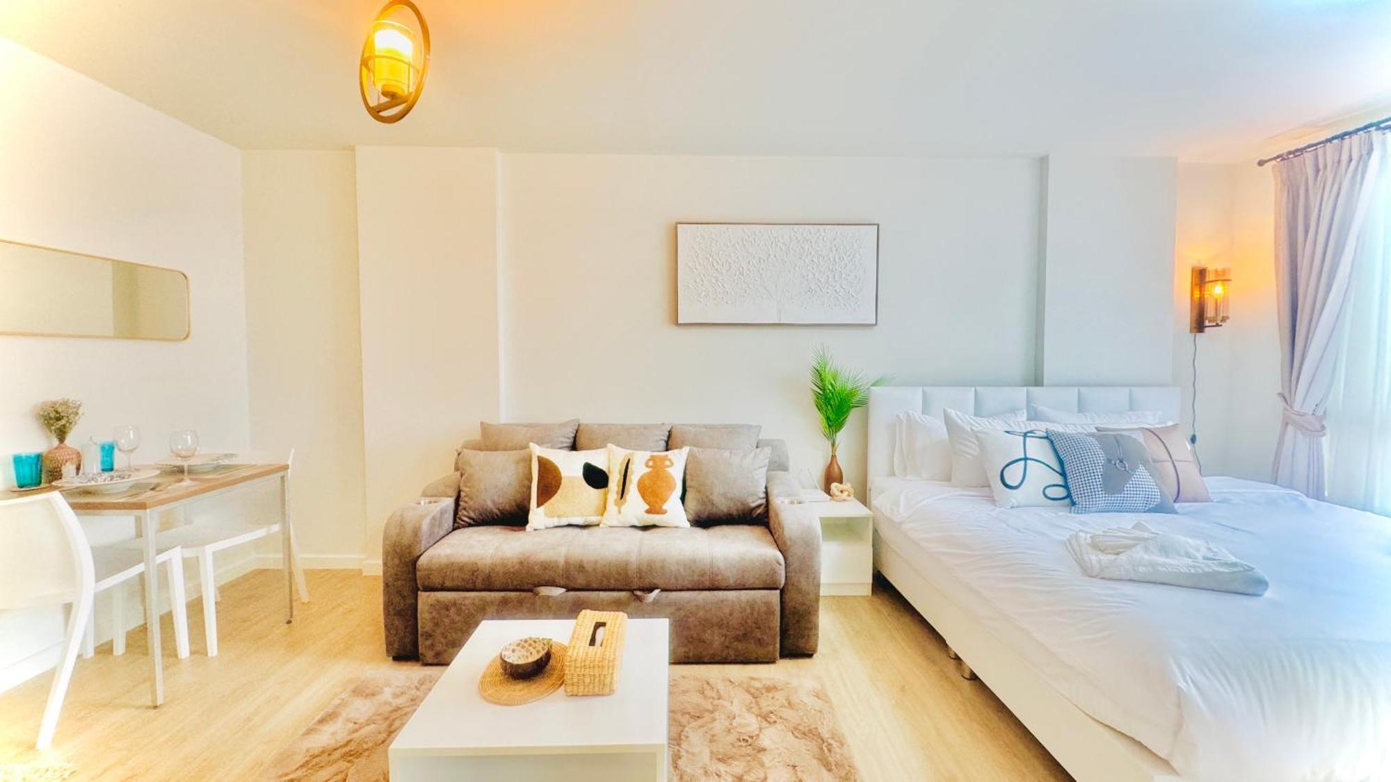 Sea&Mountain View,5 Mins Walk To Famous Beach With King Size Bed Hua Hin Exterior photo